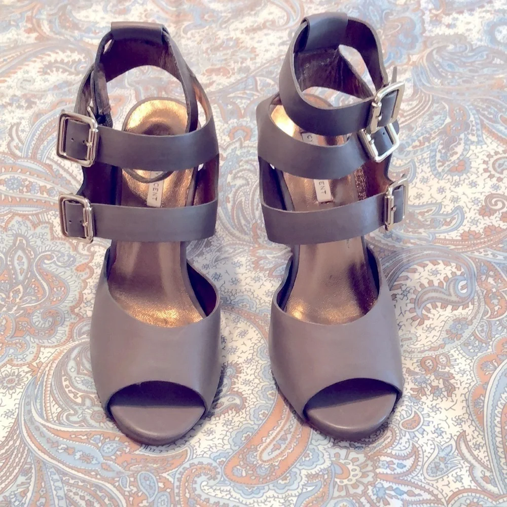 CYNTHIA VINCENT Adele Strappy Stiletto Heels Triple Buckle Toe Peep